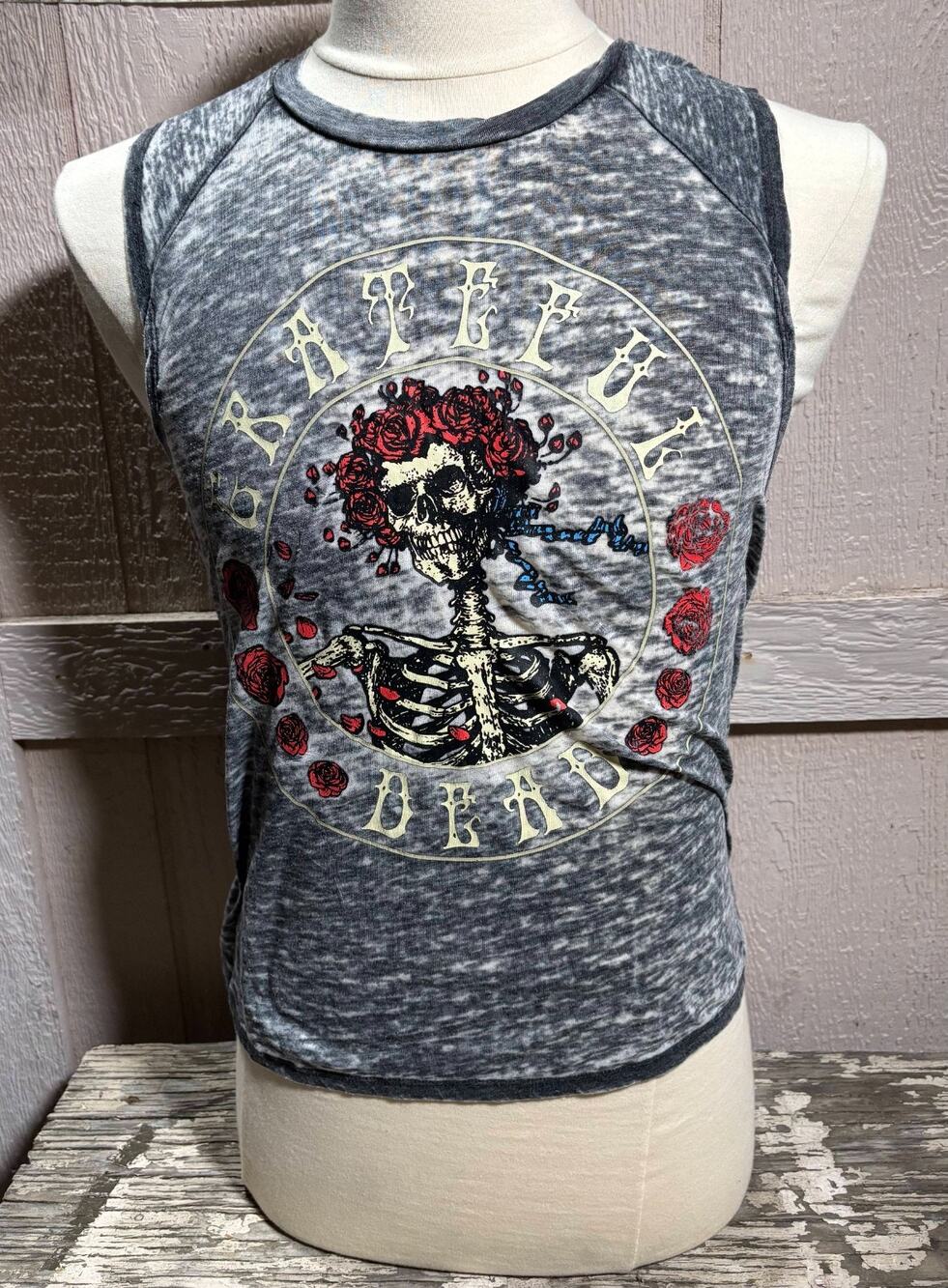 Grateful Dead skeleton roses tank top T-Shirt Size Medium rock womens band shirt